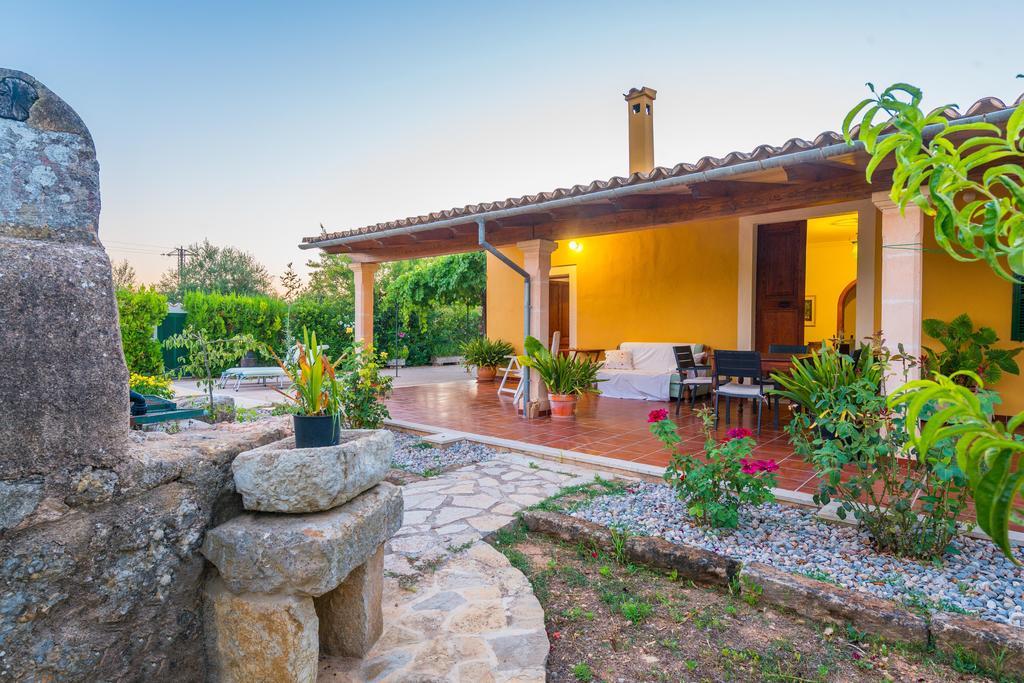 Moscari Villa *