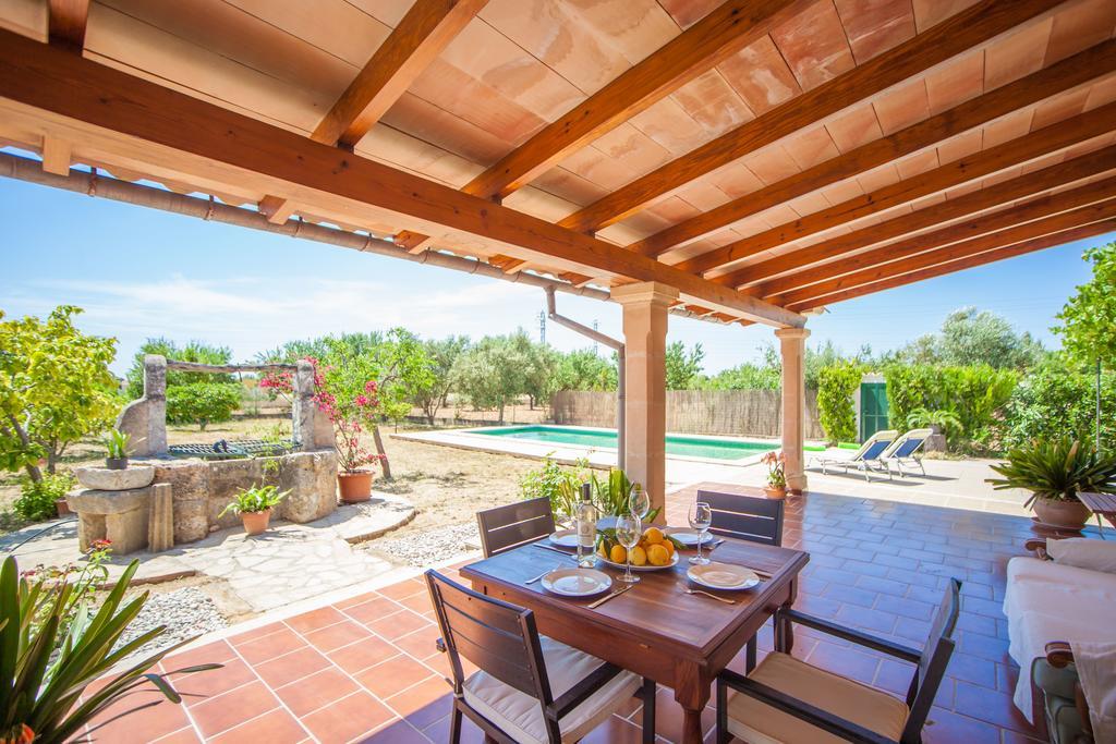 Moscari Villa *