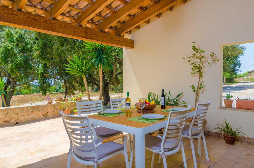 Villa Son Mora