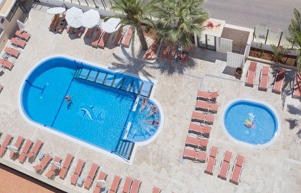 Biniamar Hotel