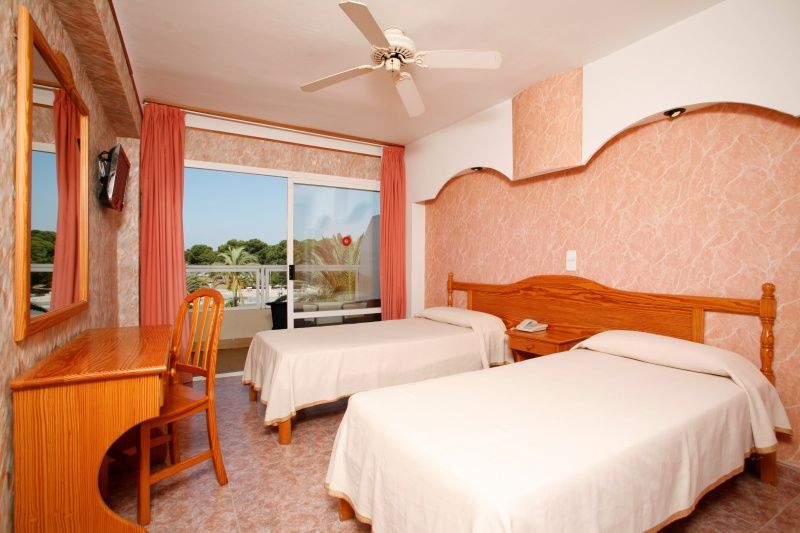 Best Western Plaza Santa Ponsa (adults Only) Hotel 3*