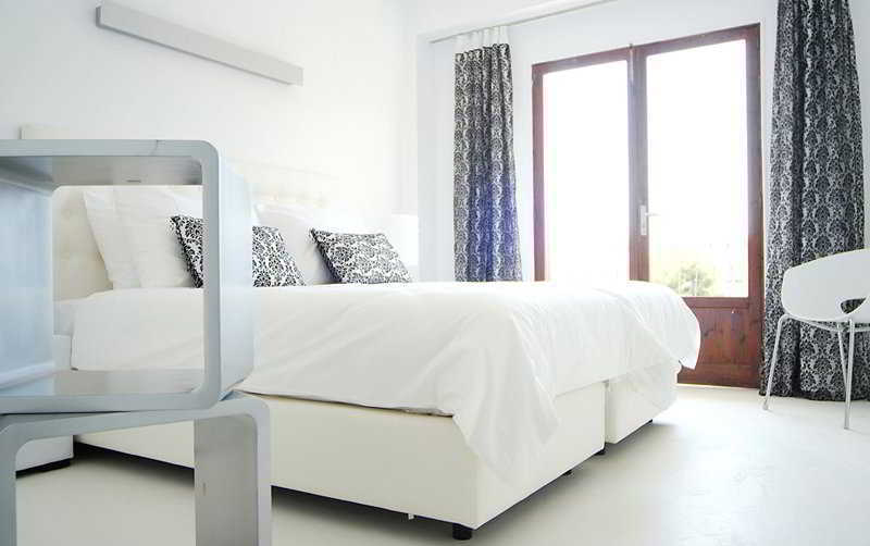 Zhero Hotel 4*
