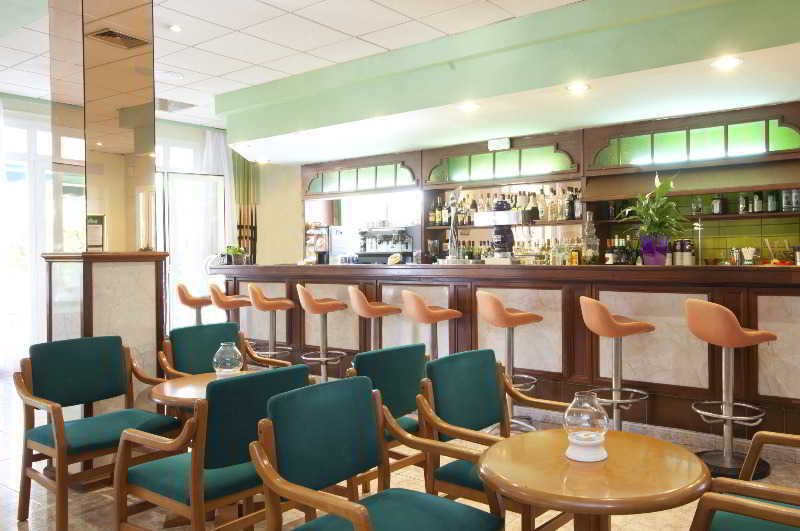Hm Alma - Adults Only 4*