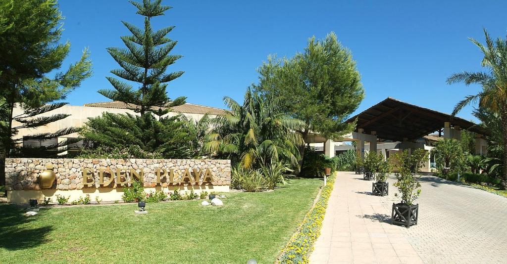 Eden Playa 4*