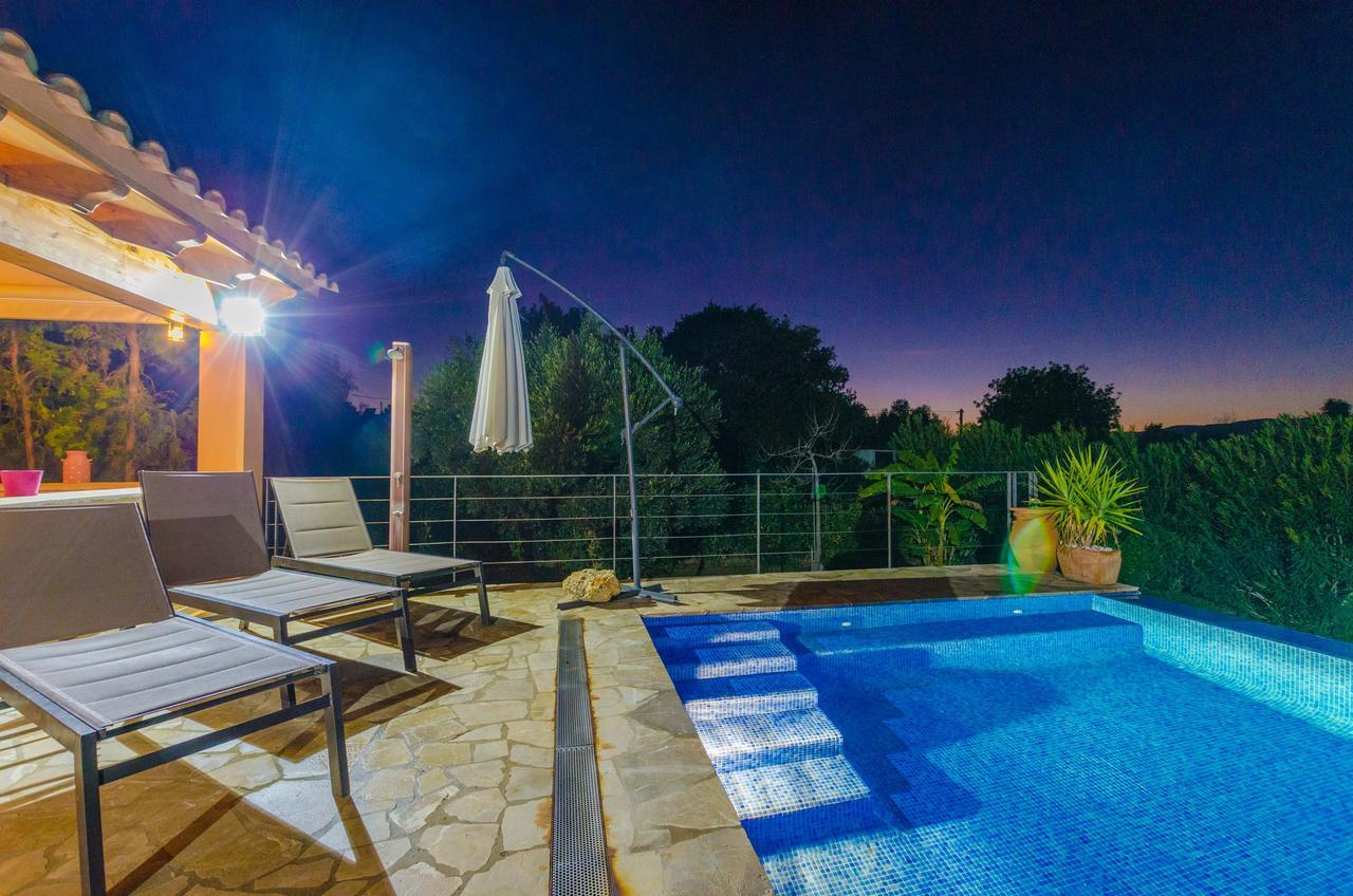 Roca Villa Costitx (Mallorca)