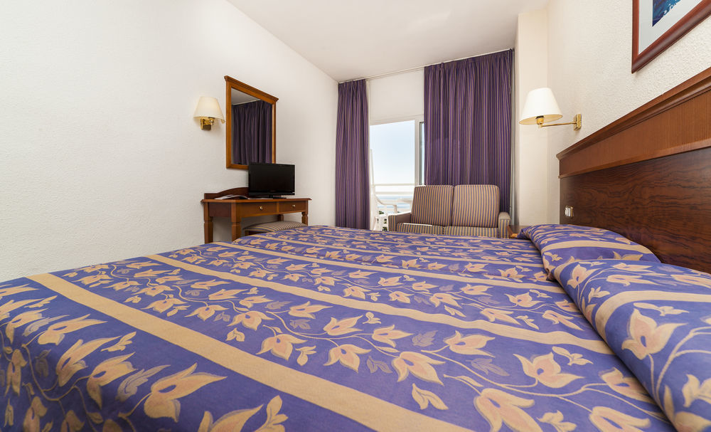 Hotel Globales 4*