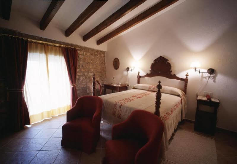 Hotel De Lluc