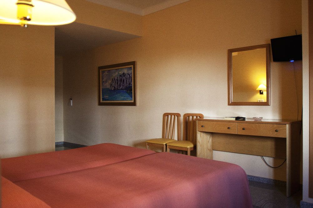 Hotel Abelay 2*