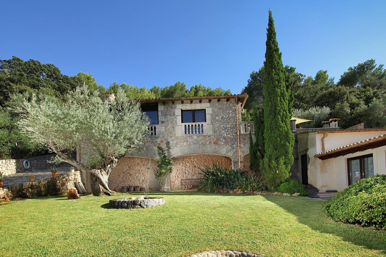 Llop Villa