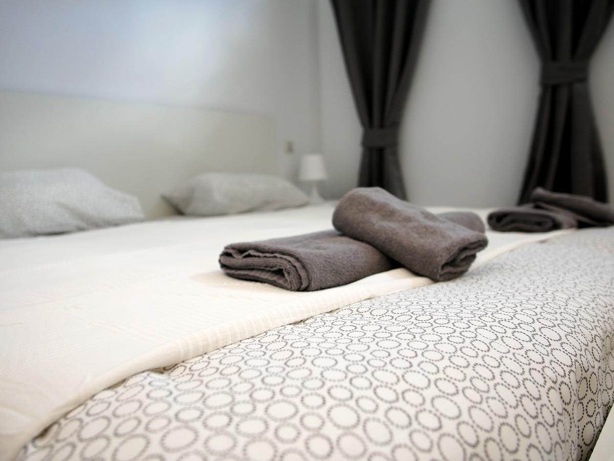 Perla Seven And Apartahotel 2*