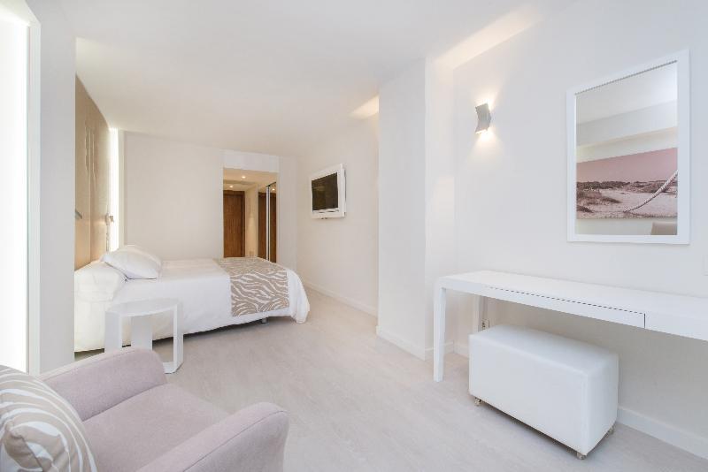 Iberostar Waves Cala Millor - Adults Only