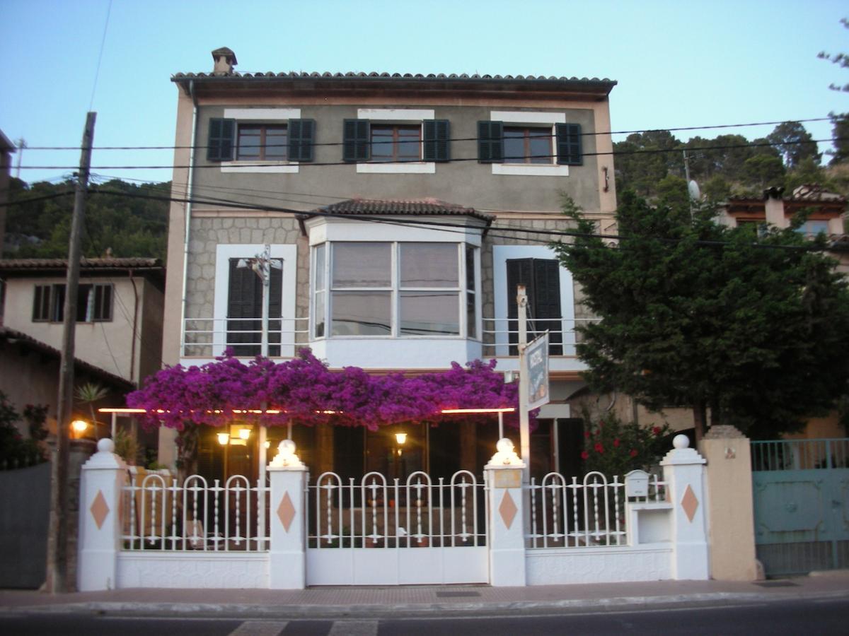Sol Port Soller Guest house 2*