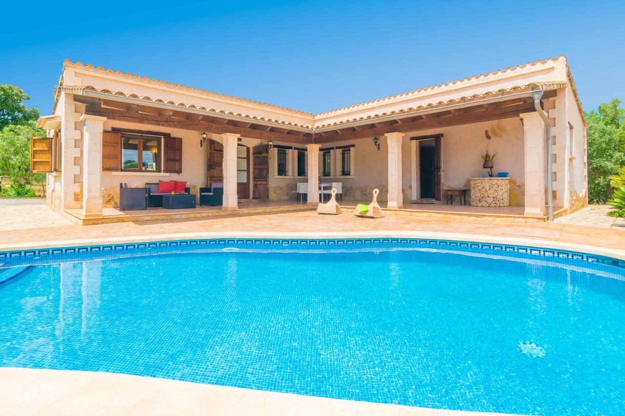 Son Pere Genet Villa Búger