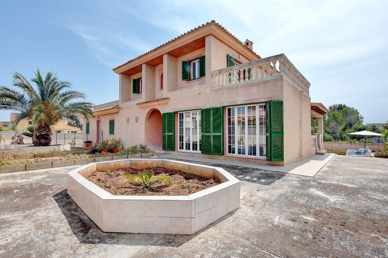 East Villa