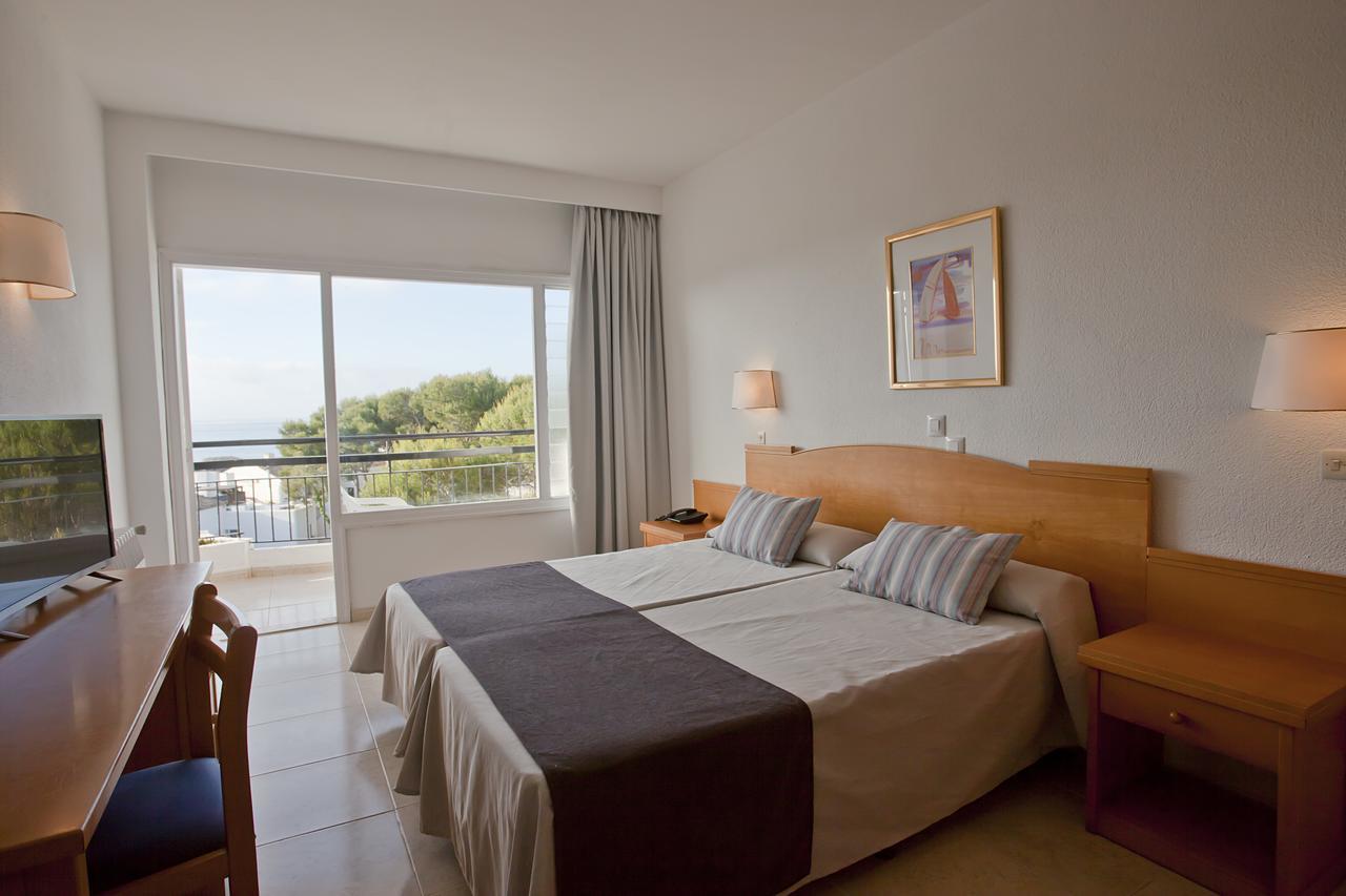 Cala Ferrera Hotel