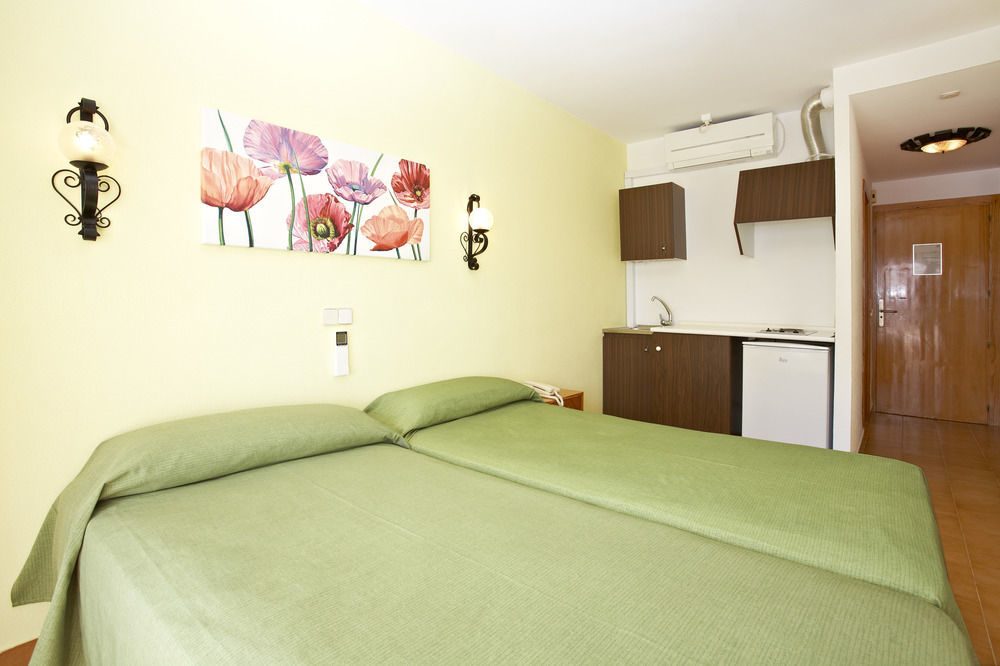 Hotel Universal Aquamarin Sant Elm