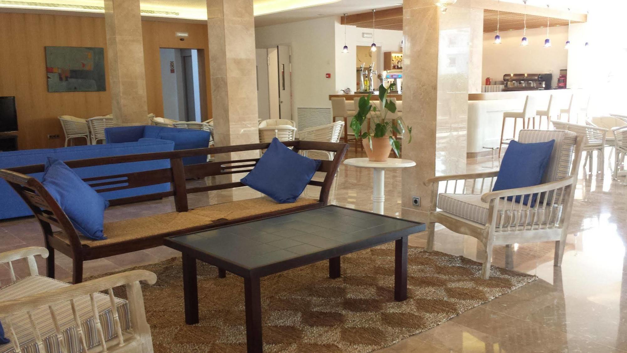 Hotel Puerto Azul