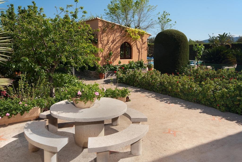 La Rosaleda Villa
