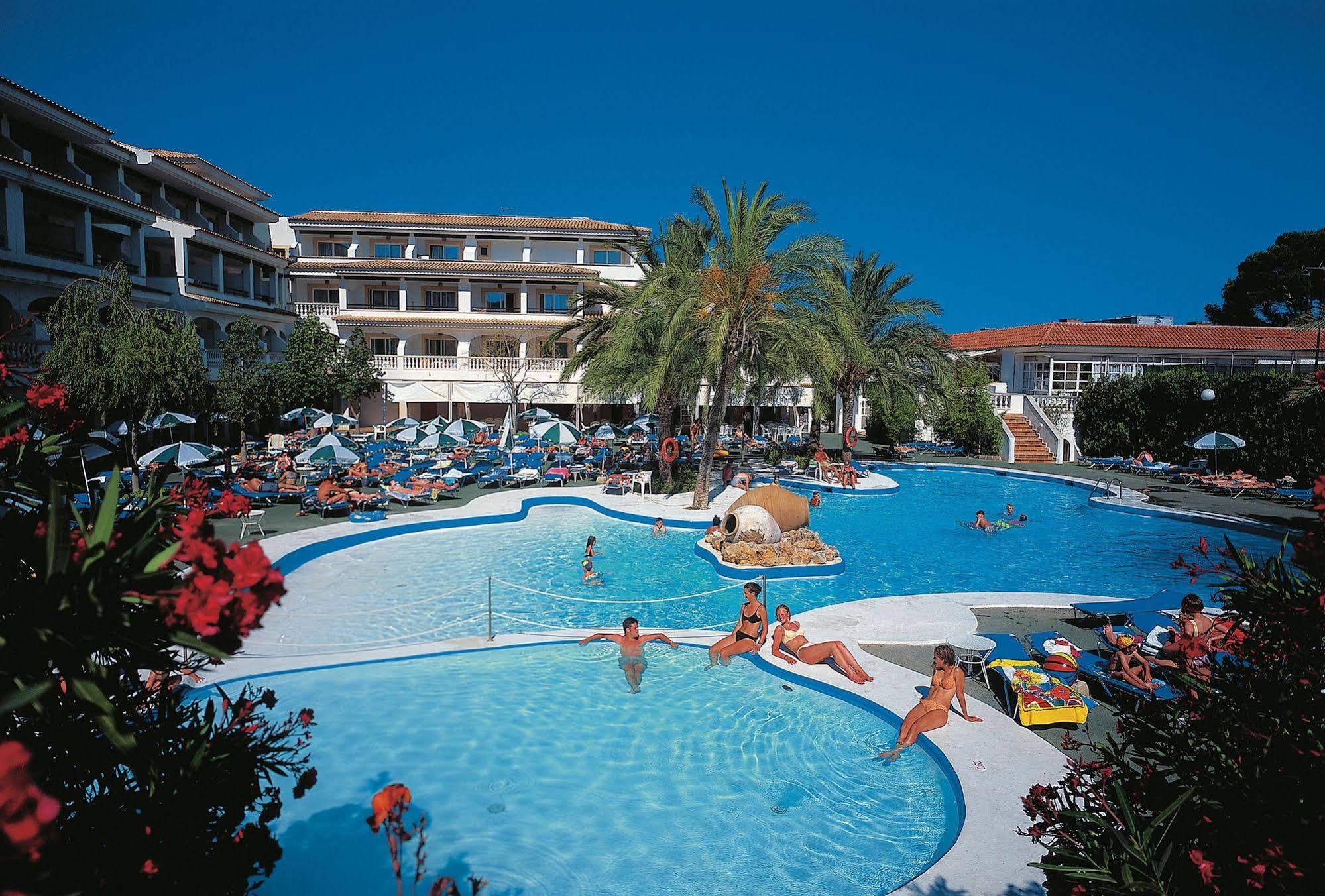 Hotel Beachclub Font de sa Cala