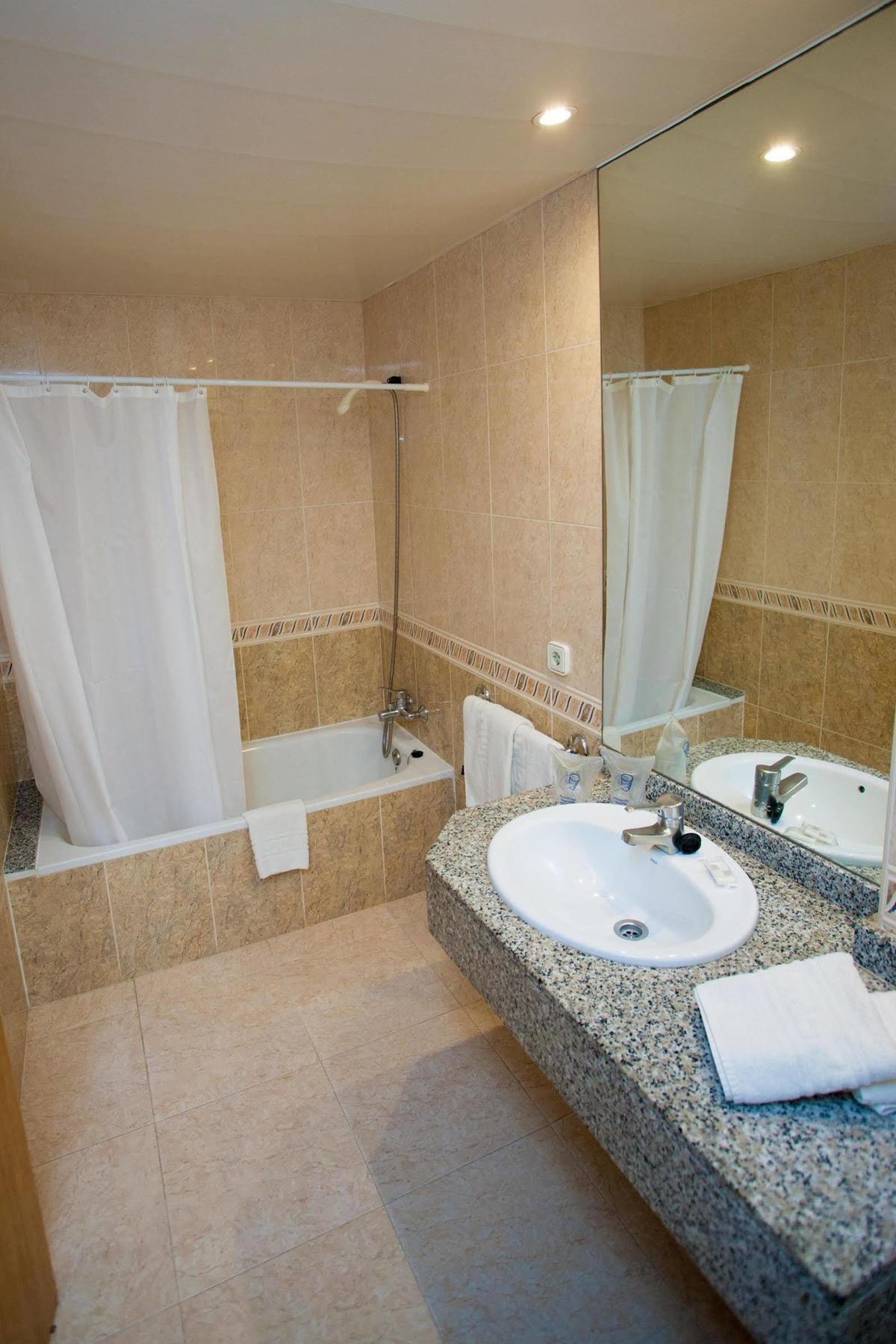 Kilimanjaro Hotel 3*