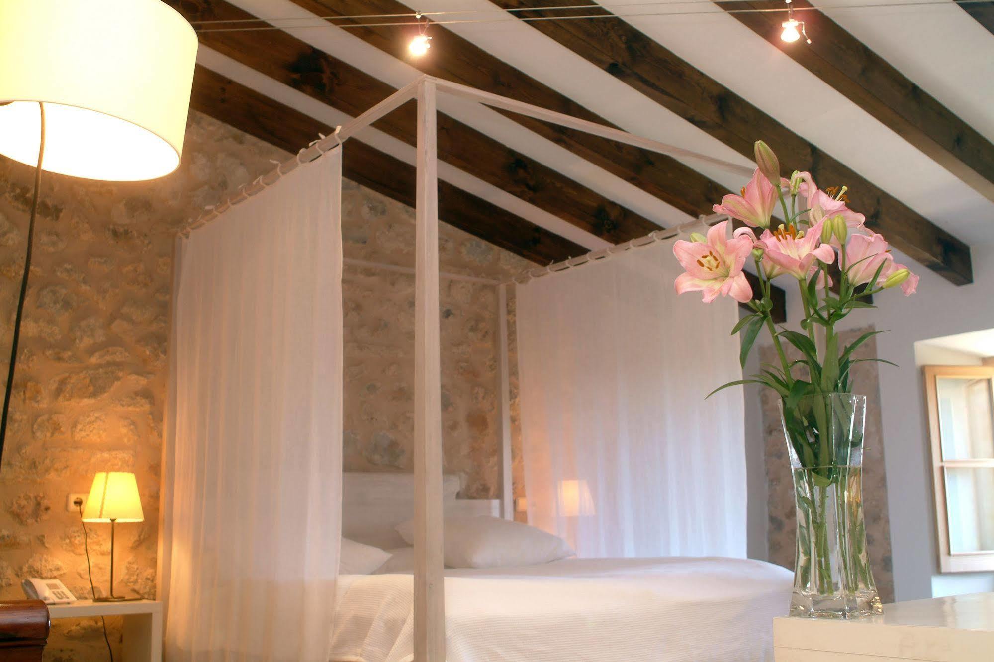 Monnaber Vell Hotel Campanet