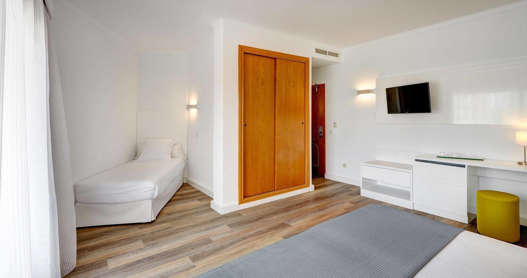 Hotel Y Morito Cala Millor (Mallorca)