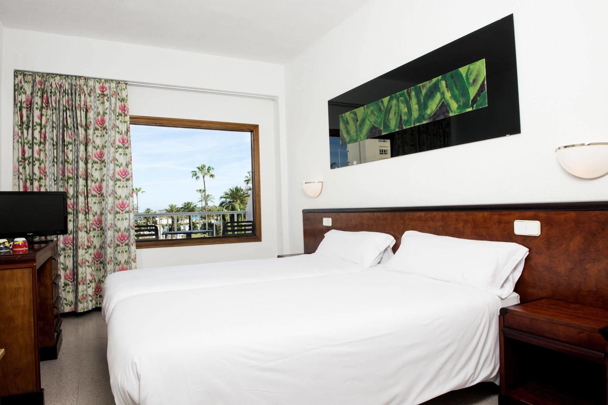 Miel Hotel 2*