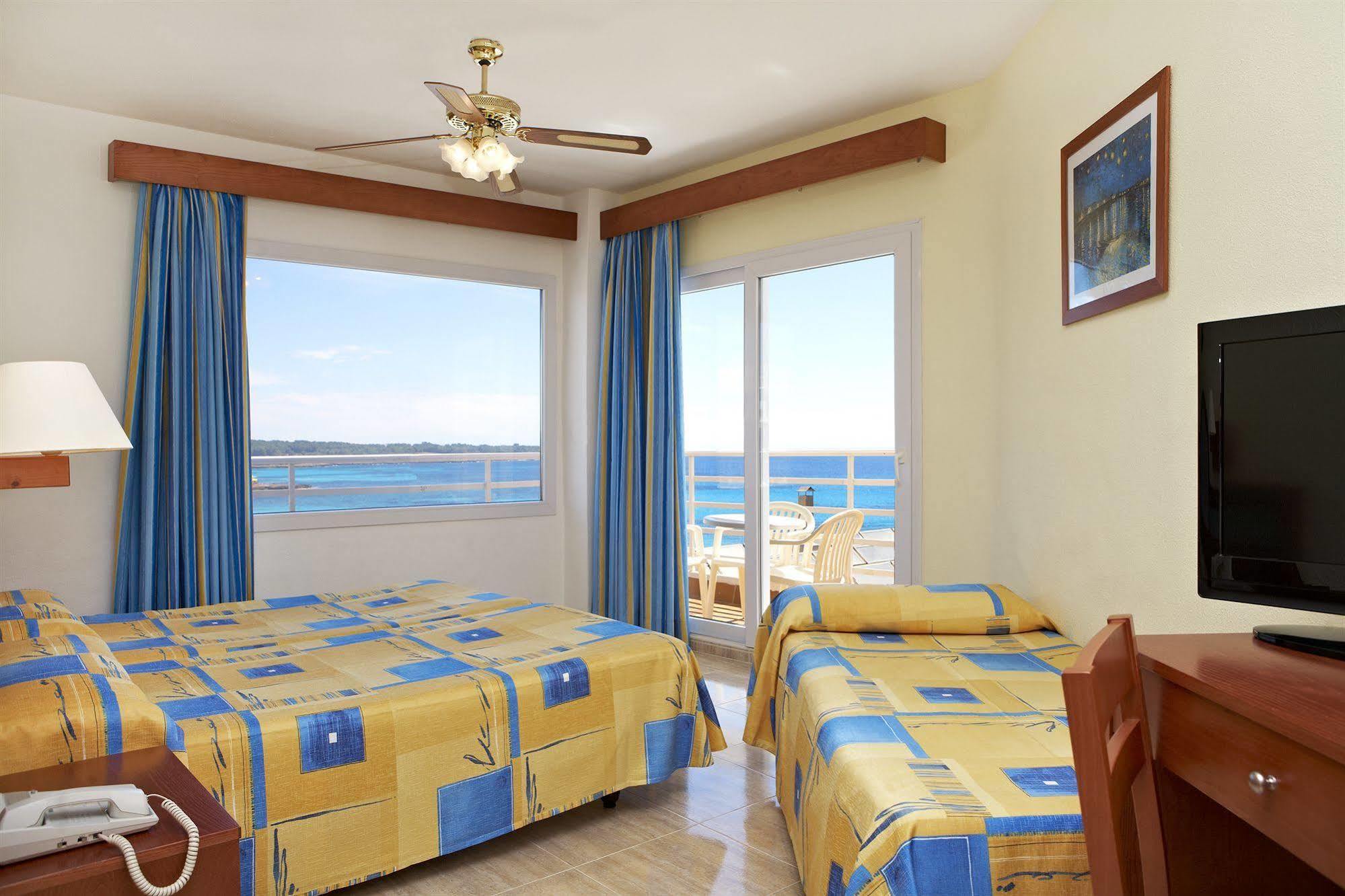 Universal Perla Hotel