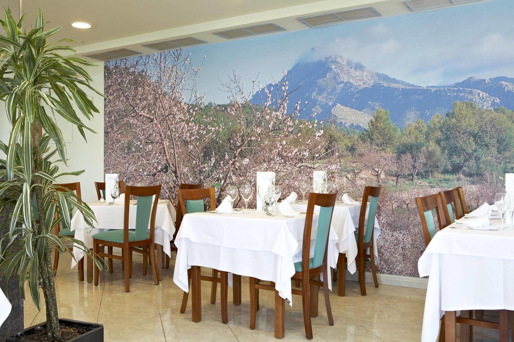 Hotel Universal Castell Royal