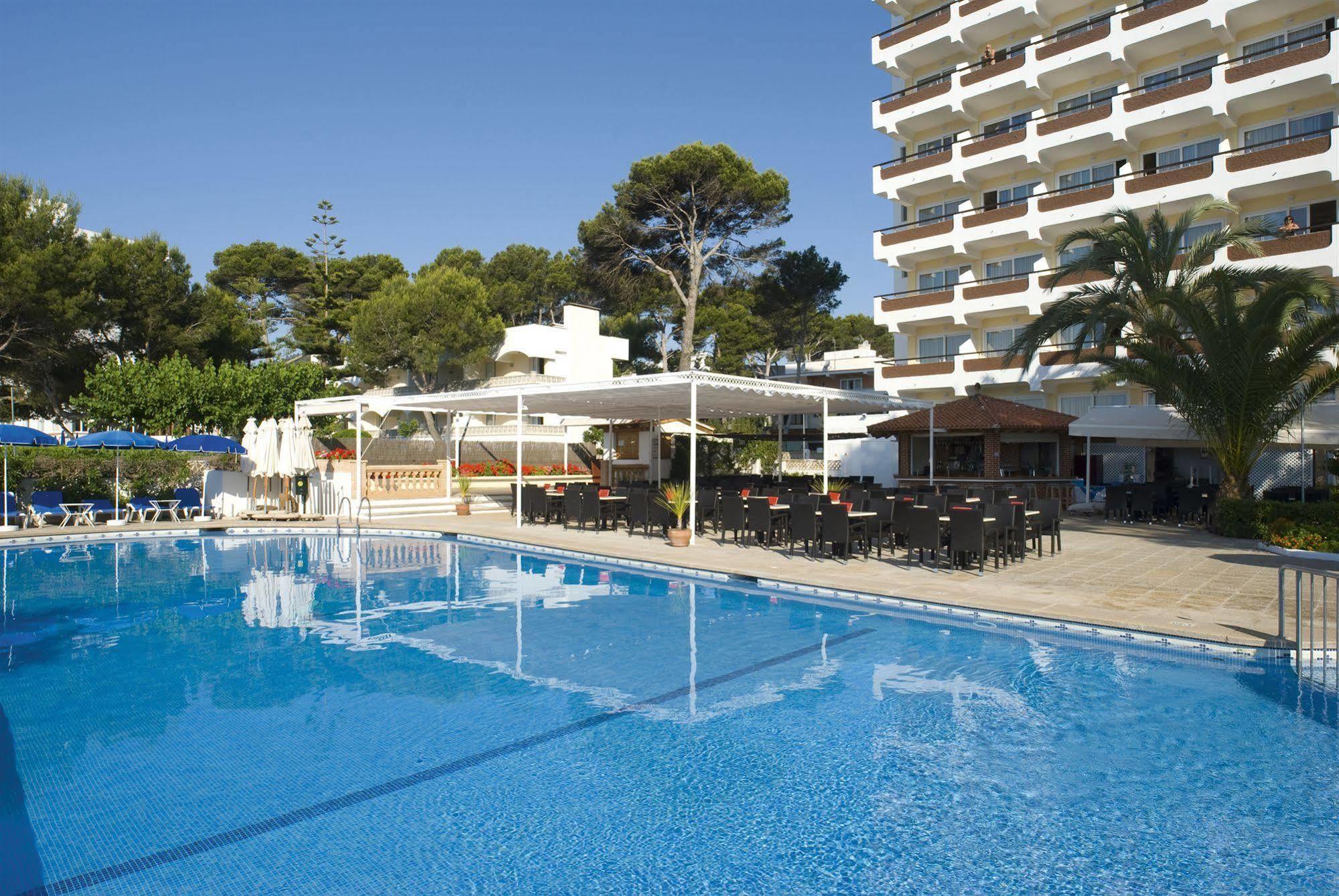 Universal Castell Royal Hotel 4*