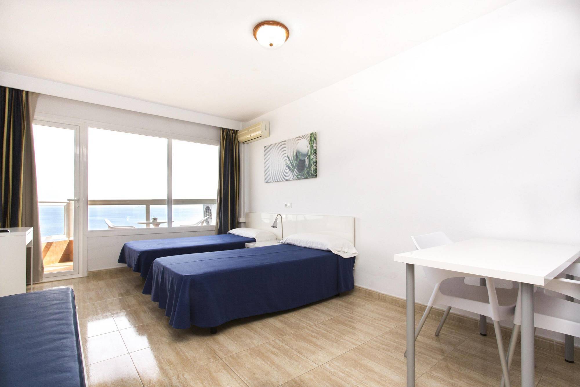 Palomas Econotels Apartment