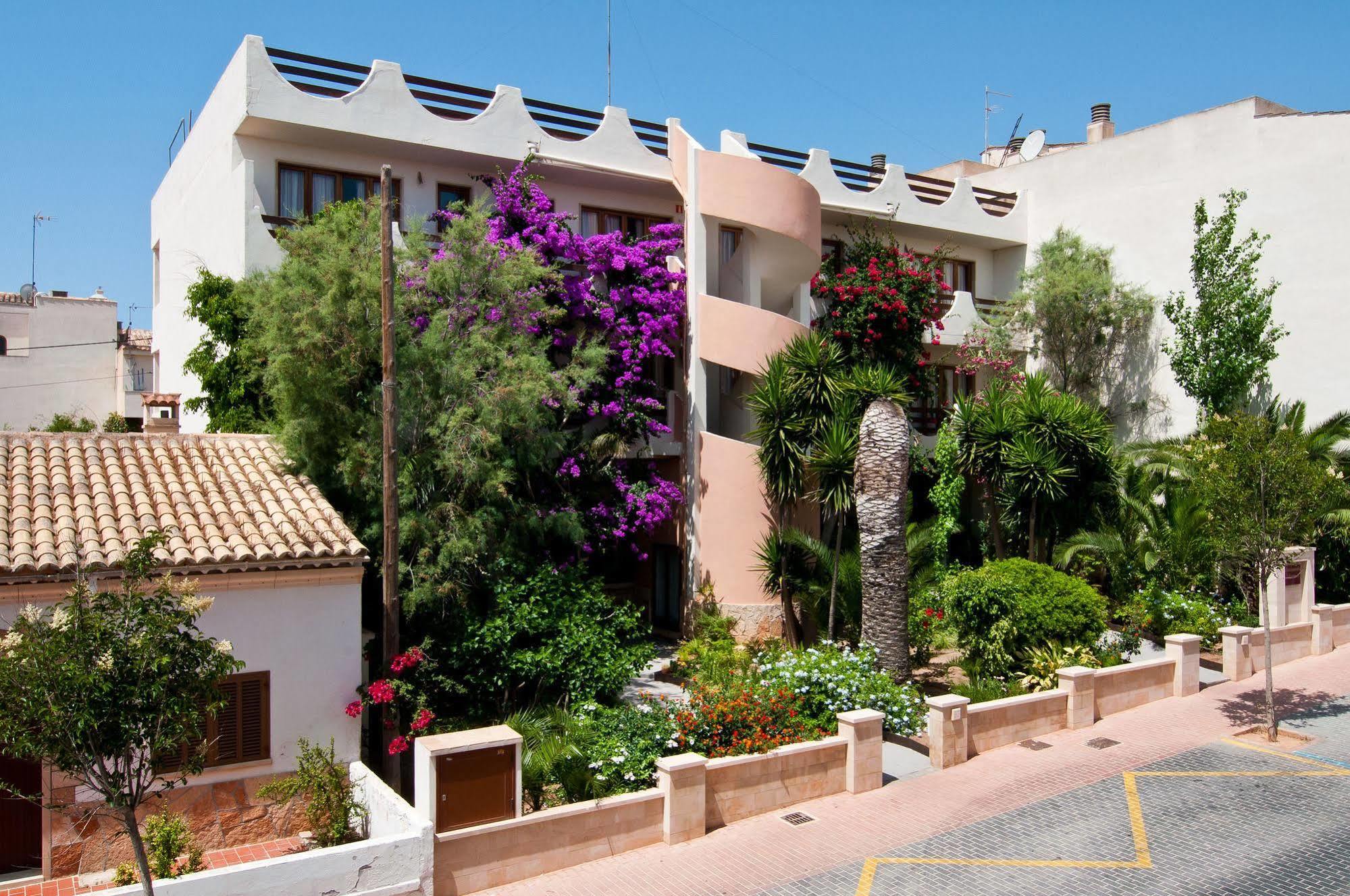 Estanques Colonia de Sant Jordi