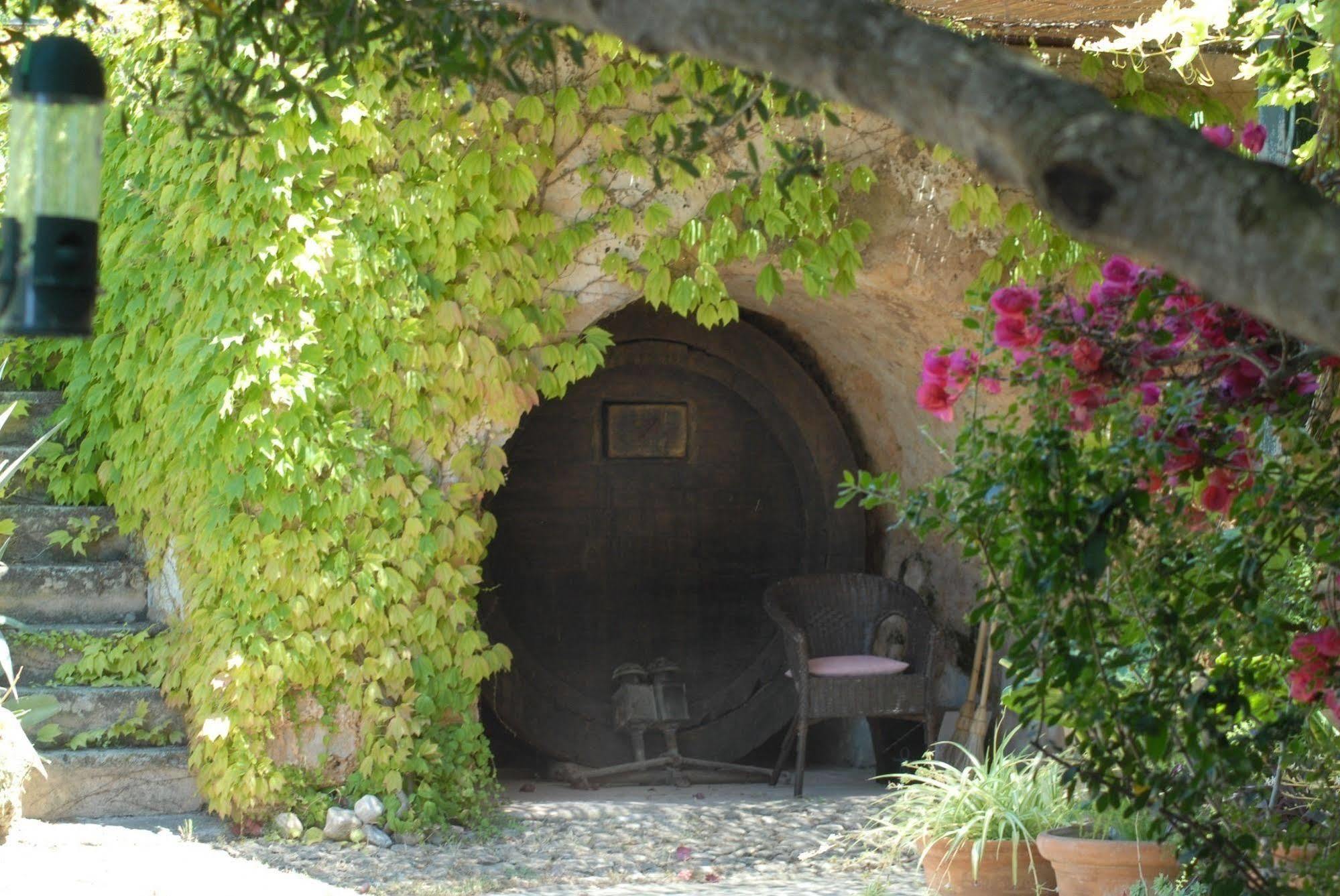 Casa rural Oliver Moragues Grandhouse & Vineyard *