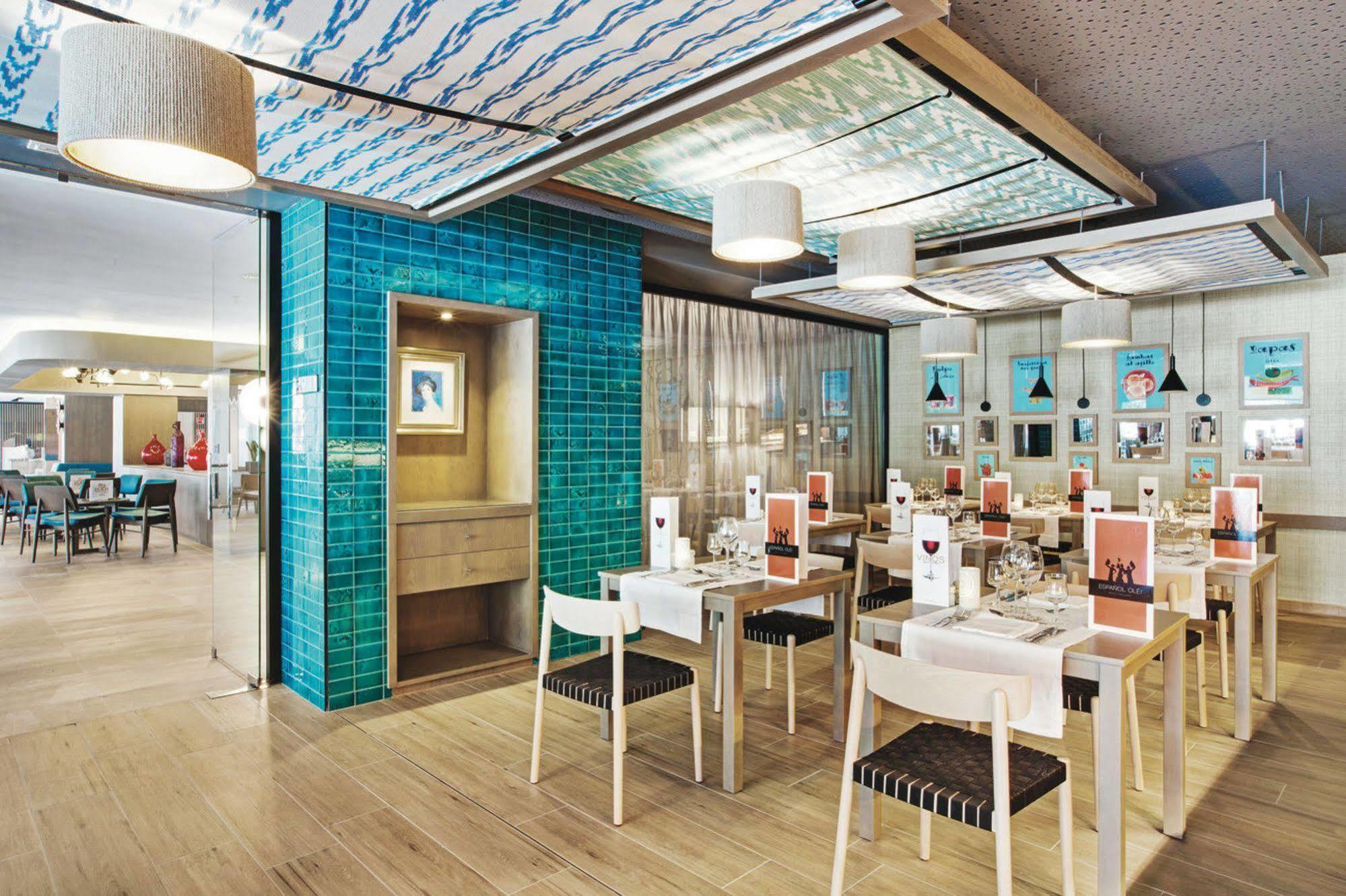 Hotel Riu Festival 4*