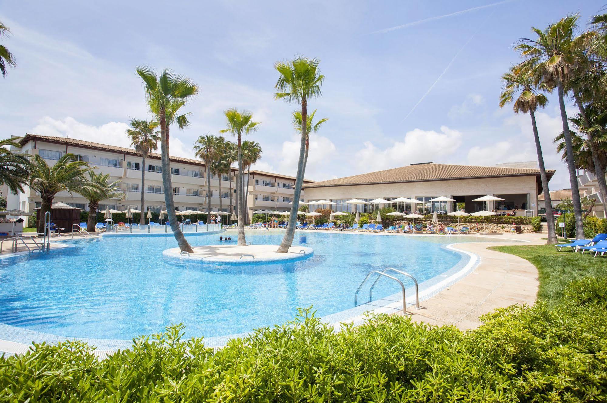 Grupotel Farrutx Hotel 4*