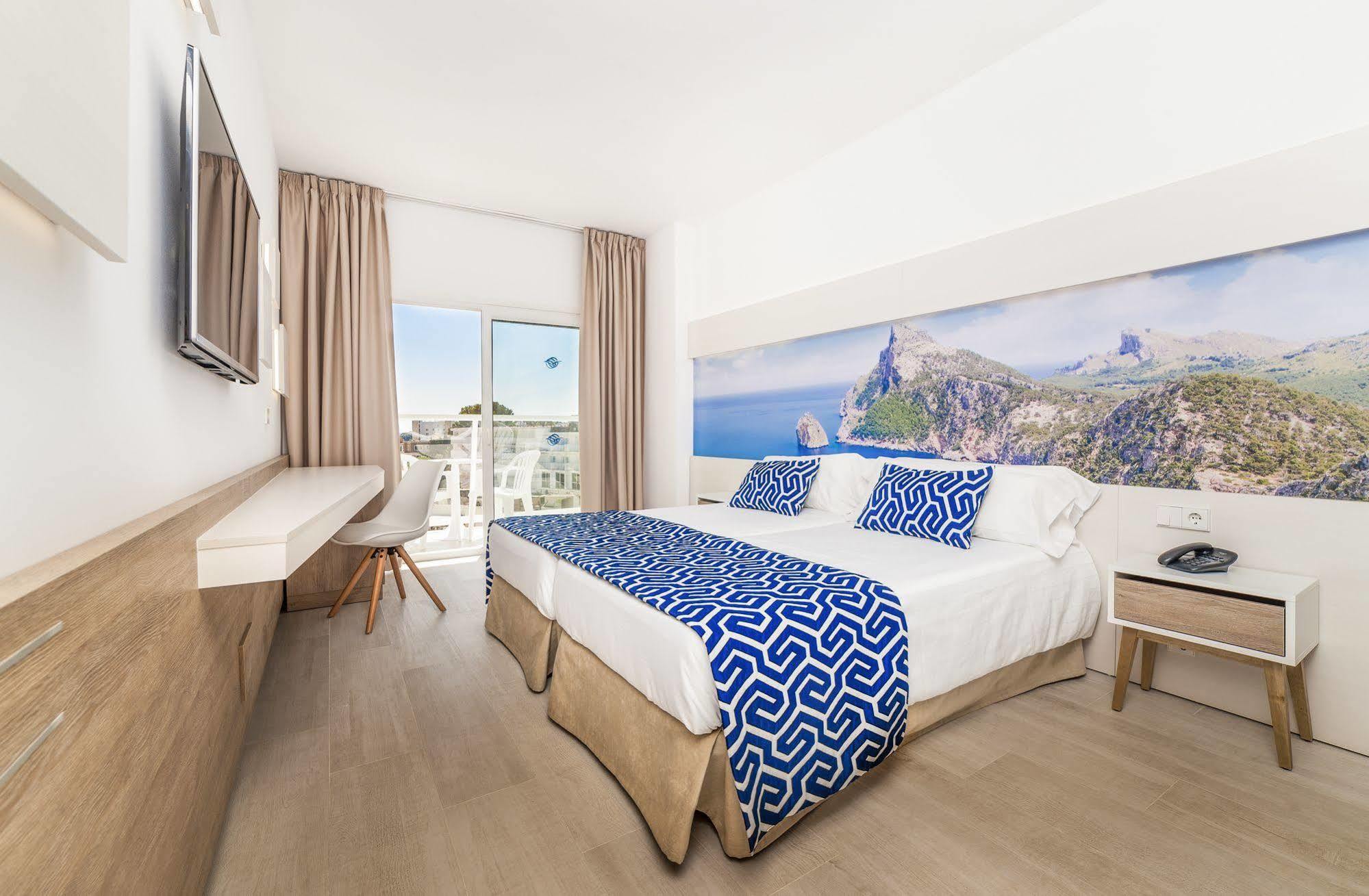 Hotel Globales 4*