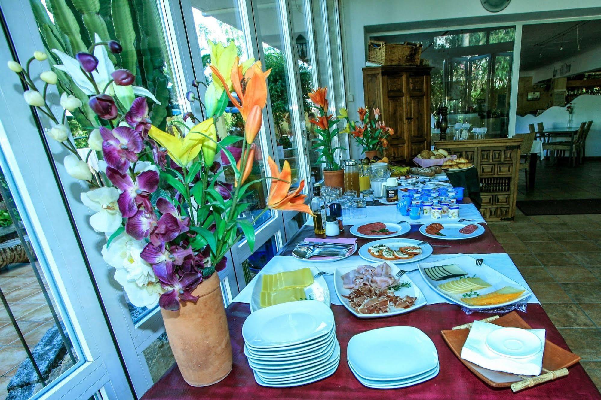 Hotel Solimar 3*