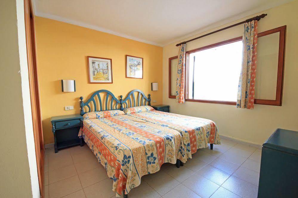 Blue Sea Es Bolero Apartahotel 4*