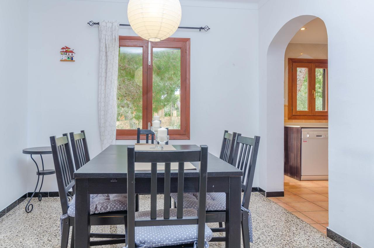 Agueda Villa *