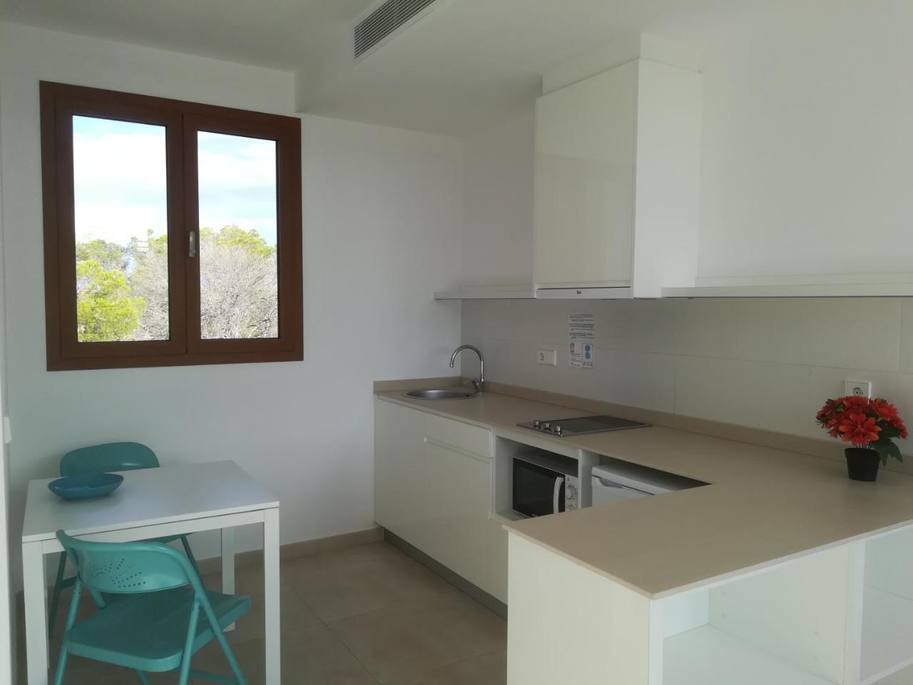 Primera Aparthotel 2*