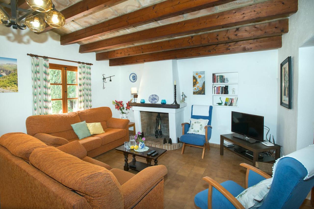 Owl Teo - Rustic Villa *