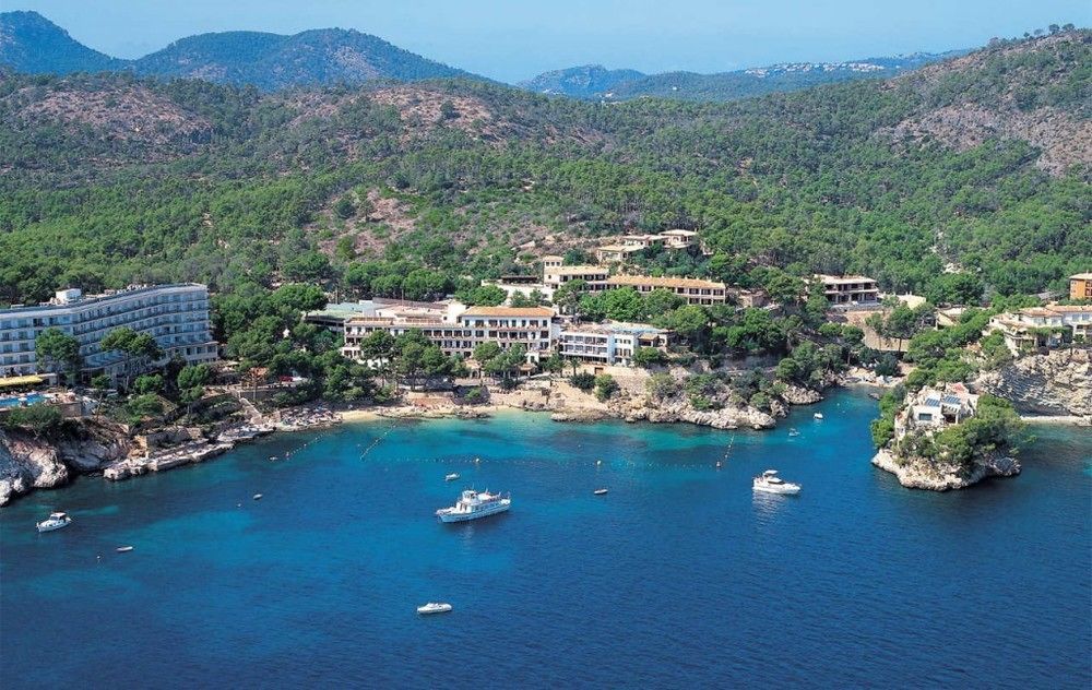 Cala Fornells Hotel 4*