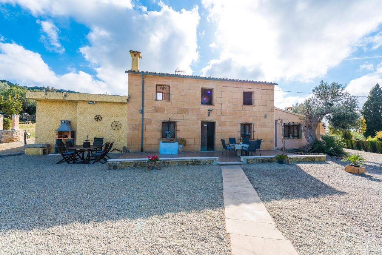 Son Gual Villa *
