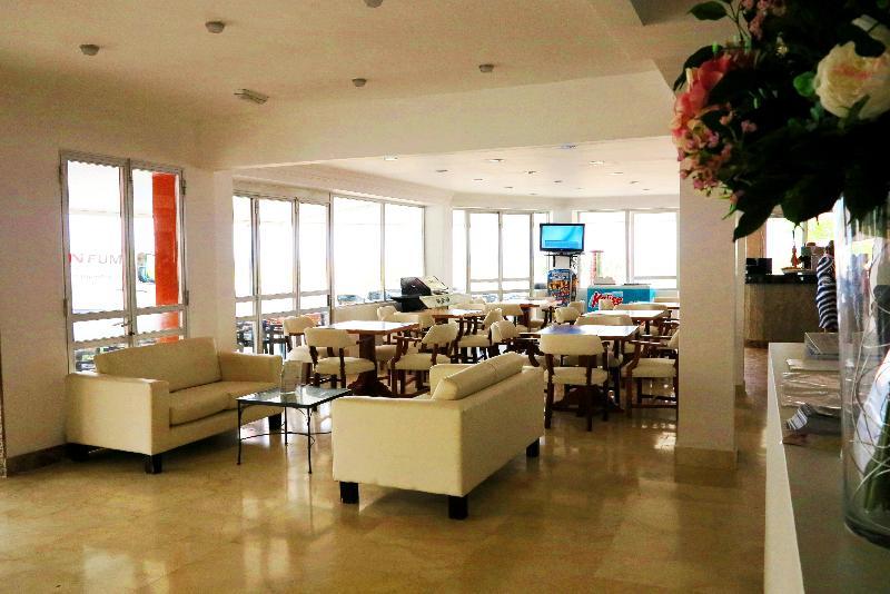 Apartahotel Cala Morlanda Estudios 3*
