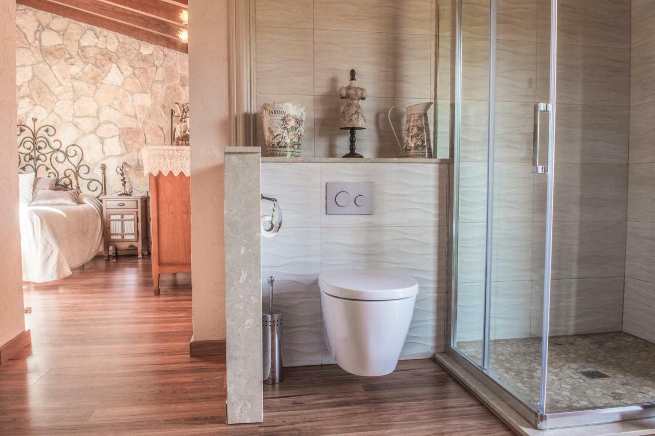 Villa Alzina 5 Bedrooms With Pool In Sa Coma At The Foot Of The Sierra De Tramuntana But Close To Palma Bunyola (Buñola)