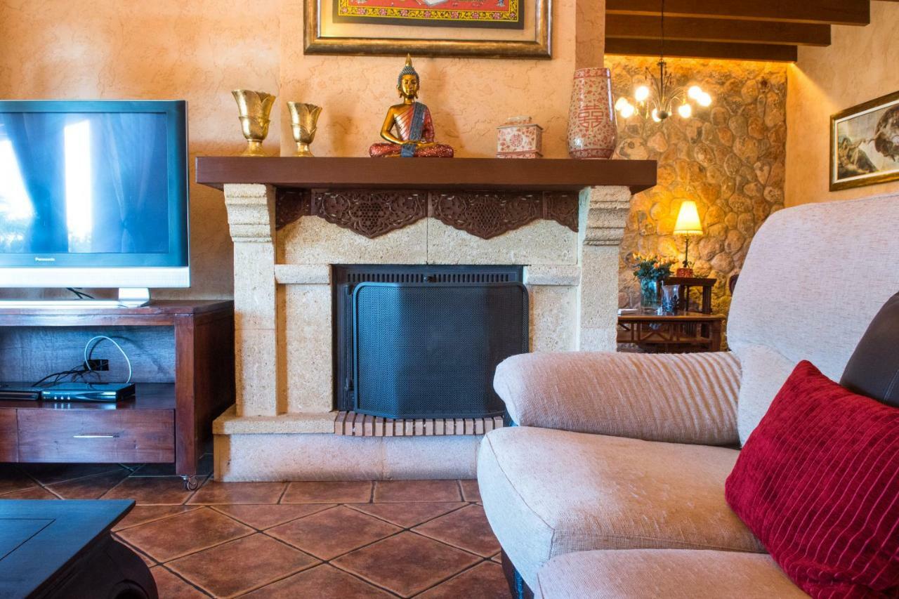 Villa Alzina 5 Bedrooms With Pool In Sa Coma At The Foot Of The Sierra De Tramuntana But Close To Palma
