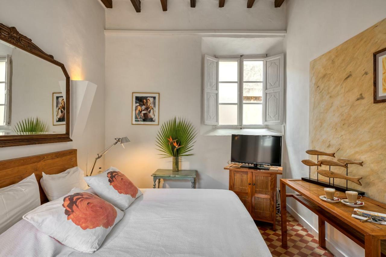Hotel Roses 4*