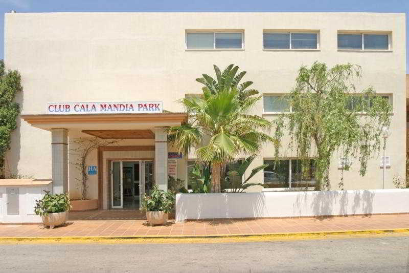 Flipflop Cala Mandia Hotel Cala Mandia (Mallorca)