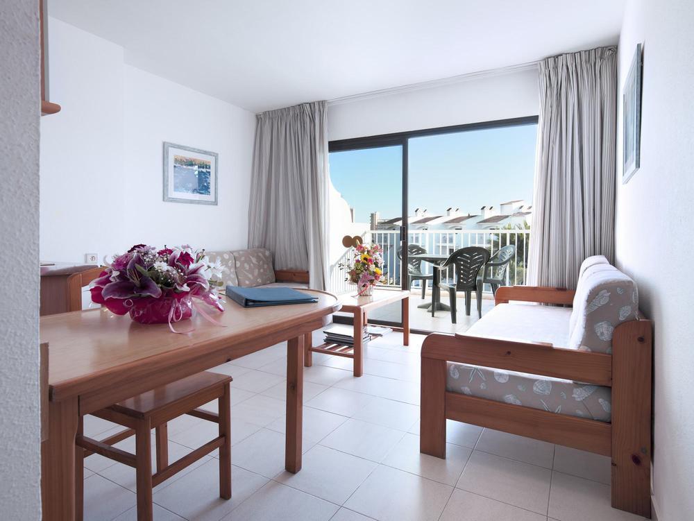 Apartahotel Playas Ca's Saboners