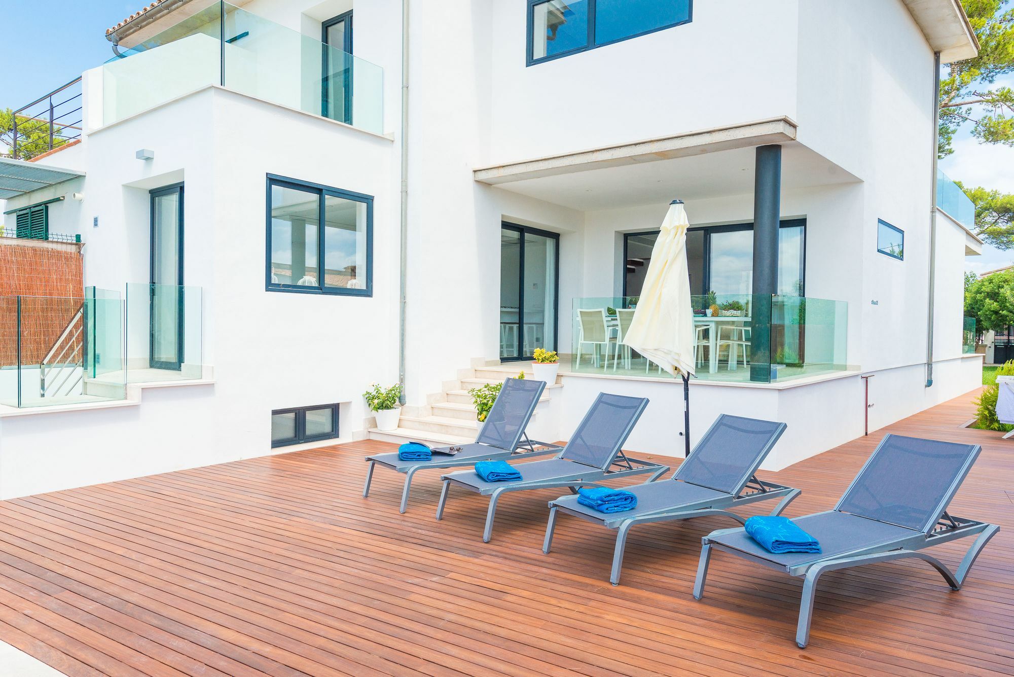 Mantonia Hotel 3*
